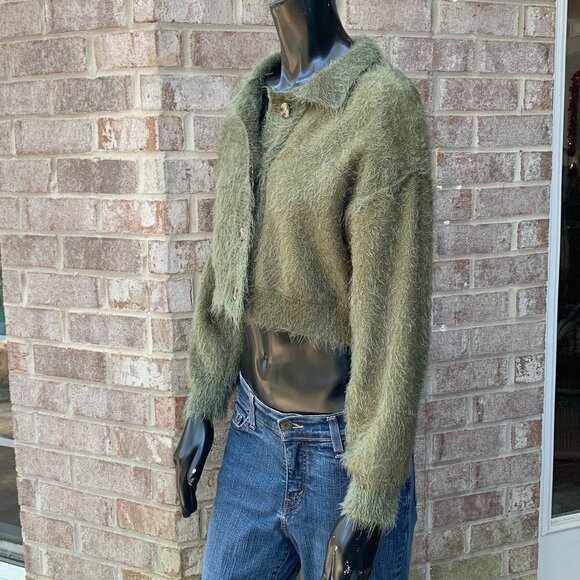 Forever 21 Eyelash Fuzzy Cropped Button Up Long Sleeve Sweater Sz S - Picture 5 of 9